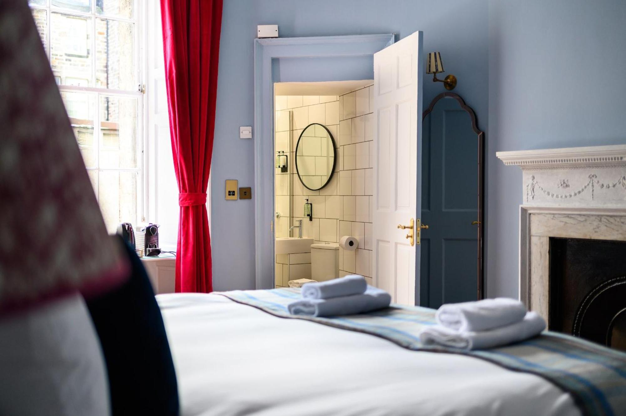Queen Charlotte Guesthouse — Photos 1